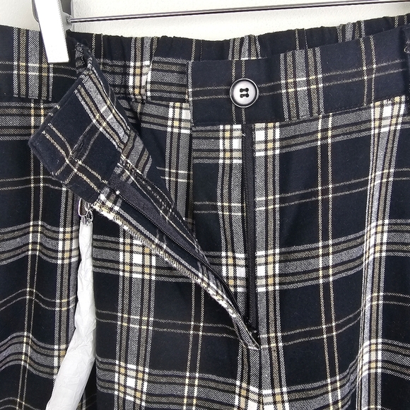 Forever 21 Plaid Wide Leg Cargo Pants with Detachable Chain NWOT - Picture 5 of 10